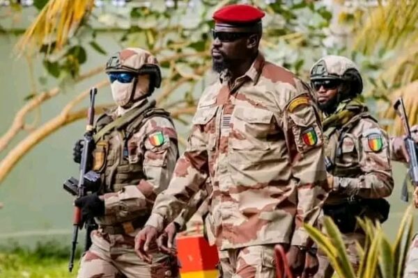 Un proche de Dalein au colonel Doumbouya : ‘’les opportunistes qui s’agitent aujourd’hui sont les mêmes qui étaient avec Dadis…’’