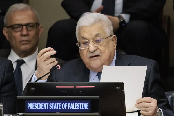 Le président de la Palestine, Mahmoud Abbas dépêche des émissaires à Conakry : ‘’Nous avons des relations historiques’’